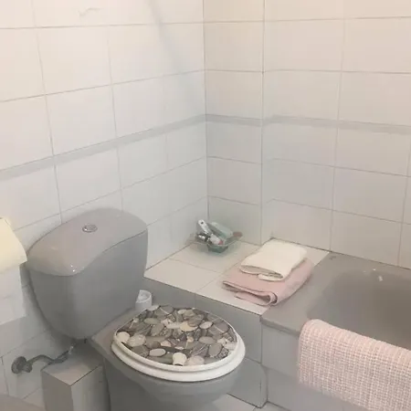 Comode Al Bell Mig De Apartament *